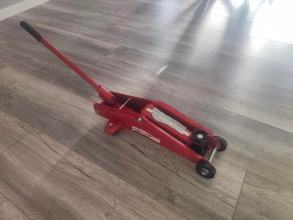 Autokrik metalworks, Auto diversen, Ophalen