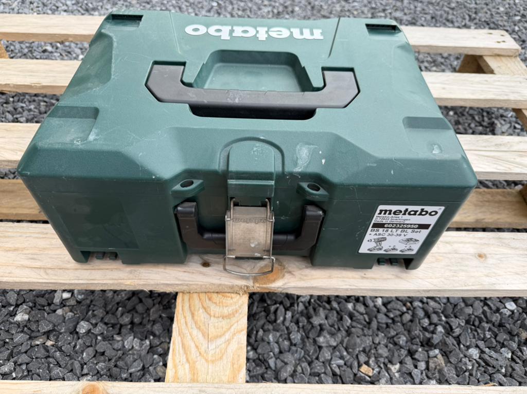 Vend Visseuse Metabo avec 3 Batteries, Bricolage & Construction, Enlèvement, Comme neuf