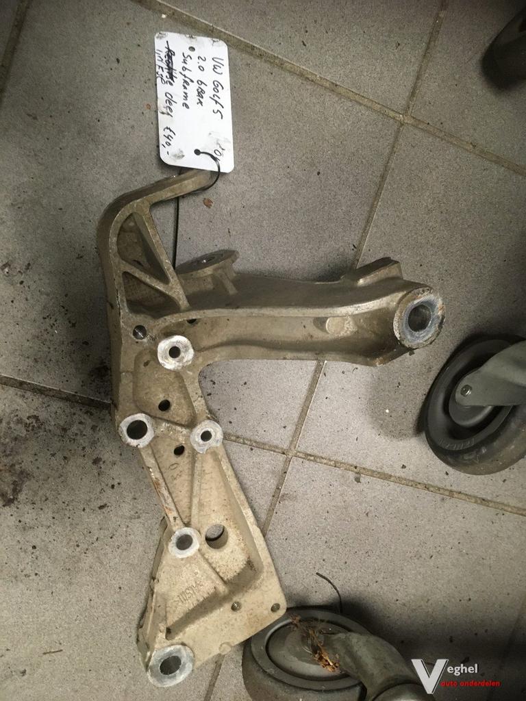 Vw Golf 5 subframe Links en rechts 2.0 6 bak bwjr 2004, Auto-onderdelen, Gebruikt, -, -, Ophalen of Verzenden