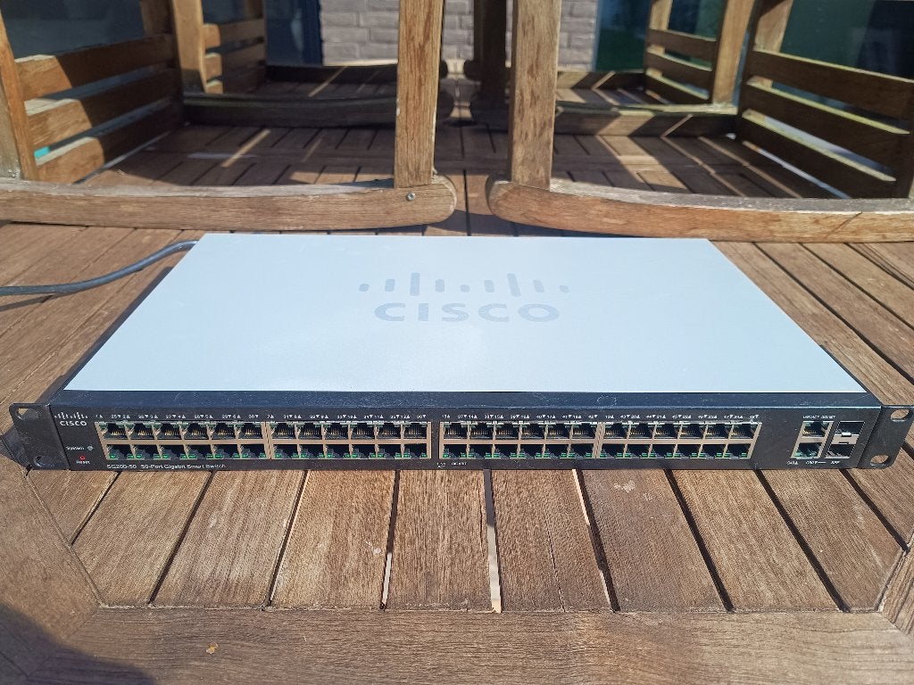 Cisco SG200-50 - Smart 50-Port Gigabit Switch, Ophalen of Verzenden, Gebruikt