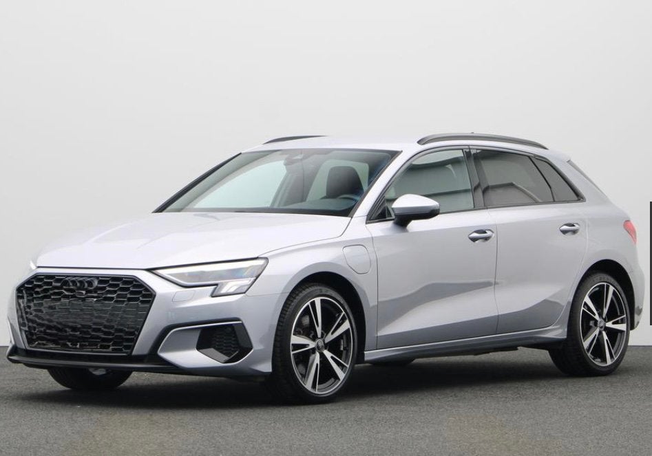 AUDI A3 sportback S-Line ALCANTARA PHEV BENZINE, Auto's, Dealer onderhouden, Euro 6, 1535 kg, 34 g/km