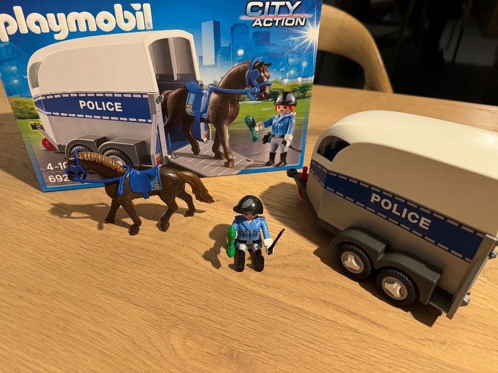 Playmobil City Action 6922 Police with Horse and Trailer, Enfants & Bébés, Comme neuf, Véhicule, City action, Kit complet