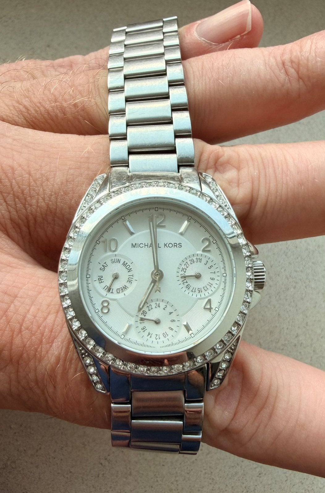 Michael Kors dames horloge 33 mm breed, Ophalen of Verzenden, Zo goed als nieuw, Zilver, Staal