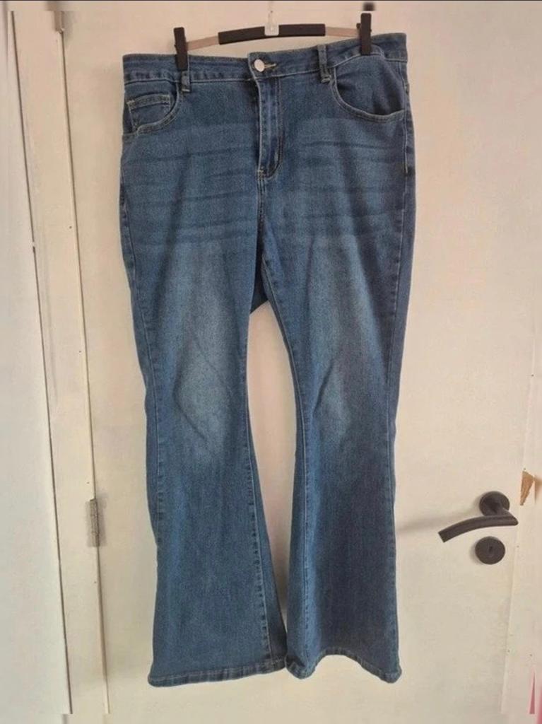 Jean flare 0XL (44/46), SHEIN, Ophalen of Verzenden, Zo goed als nieuw, Blauw