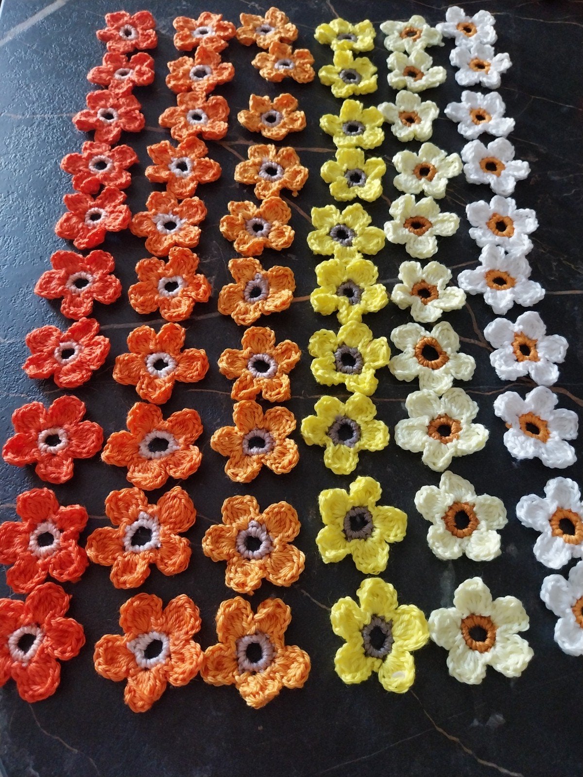 Fleurs crochetées en coton et couleurs estivales, Hobby & Loisirs créatifs, Tricot & Crochet, Enlèvement ou Envoi