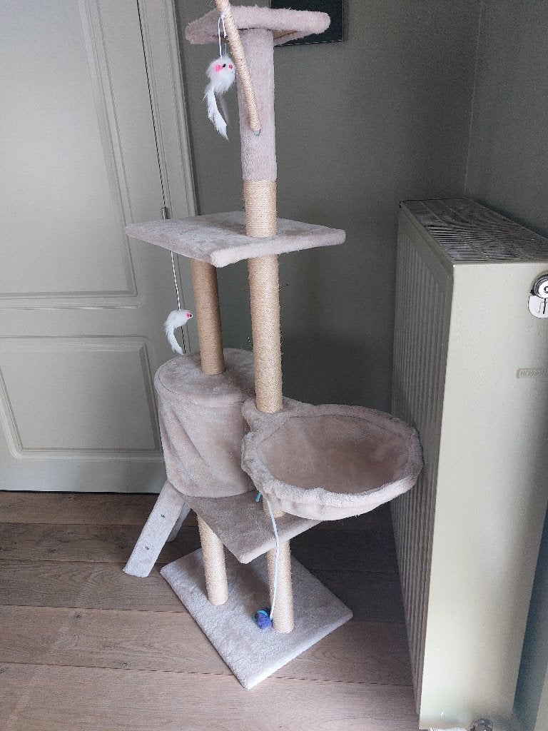 Kattenpaal met extra mandje en lage krabpaal, Ophalen, Zo goed als nieuw