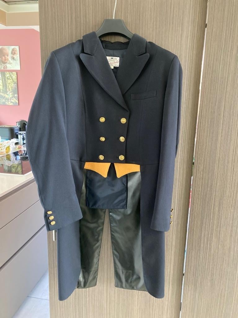 slipjas dressuur maat 40, Dieren en Toebehoren, Paardrijkleding, Ophalen, Dressuur, Dames, Zo goed als nieuw