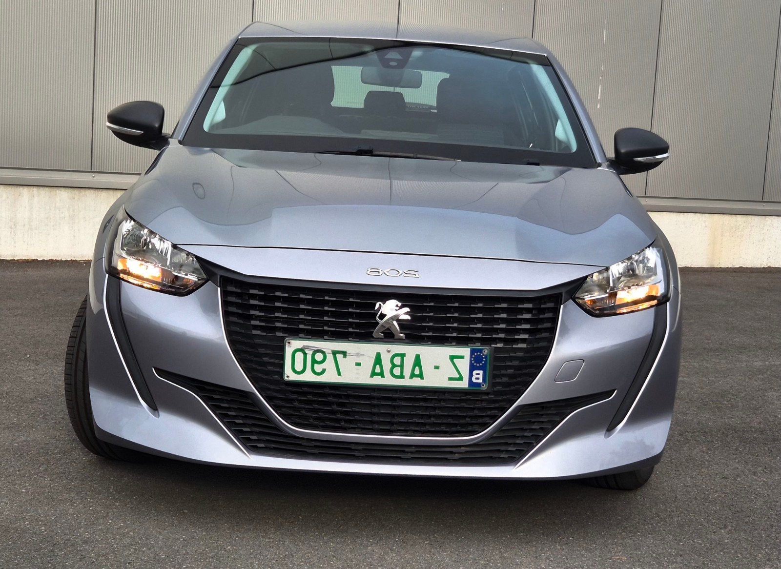 Peugeot 208 avec 75... km à essence et 2020, Autos, Peugeot, Argent ou Gris, Achat, Euro 6, Entreprise