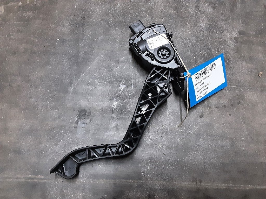 GASPEDAAL Peugeot 207 / 207+ (WA / WC / WM) (968075688O), Kontakt-peugeot@peugeot.com, Gebruikt, Peugeot Deutschland GmbH, Bahnhofsplatz
65423  Rüsselsheim, DE