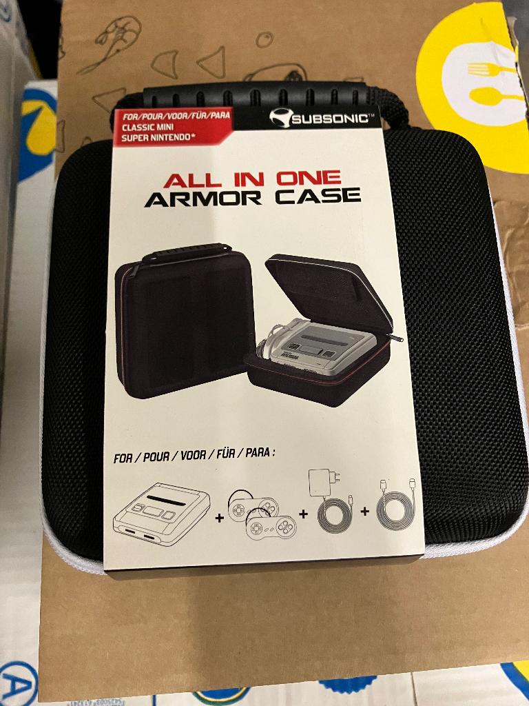 Nintendo SNES Mini - Opbergtas voor de console+2 controllers, Games en Spelcomputers, Ophalen of Verzenden, Nieuw