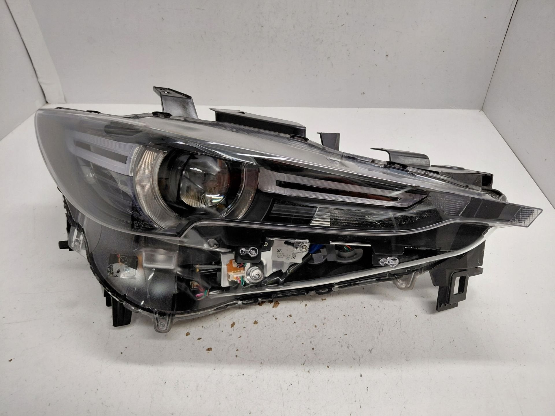 Phare droit Mazda CX5 KB8N51030, Autos : Pièces & Accessoires, Shinchi, Fuchu-Cho 3-1
730-8670  Hiroshima, Mazda Motor Corporation