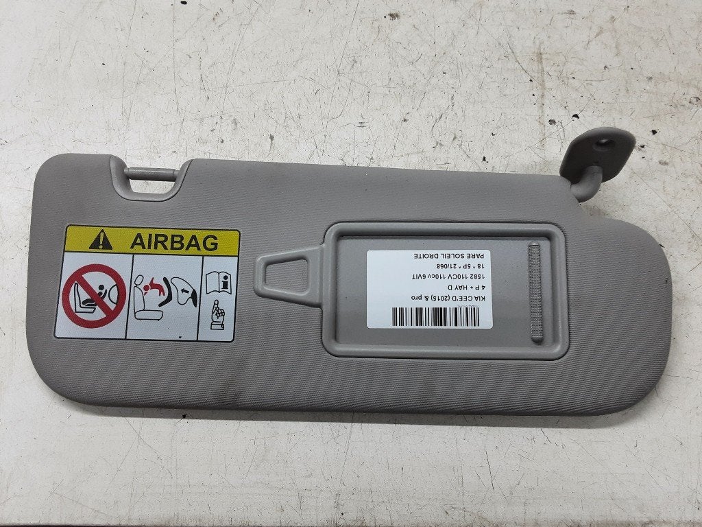 ZONNEKLEP RECHTS Kia Cee'd (JDB5) (01-2012/07-2018), Info@kia.de, Theodor-Heuss-Allee 11
60486  Frankfurt am Main, DE, Kia Deutschland GmbH