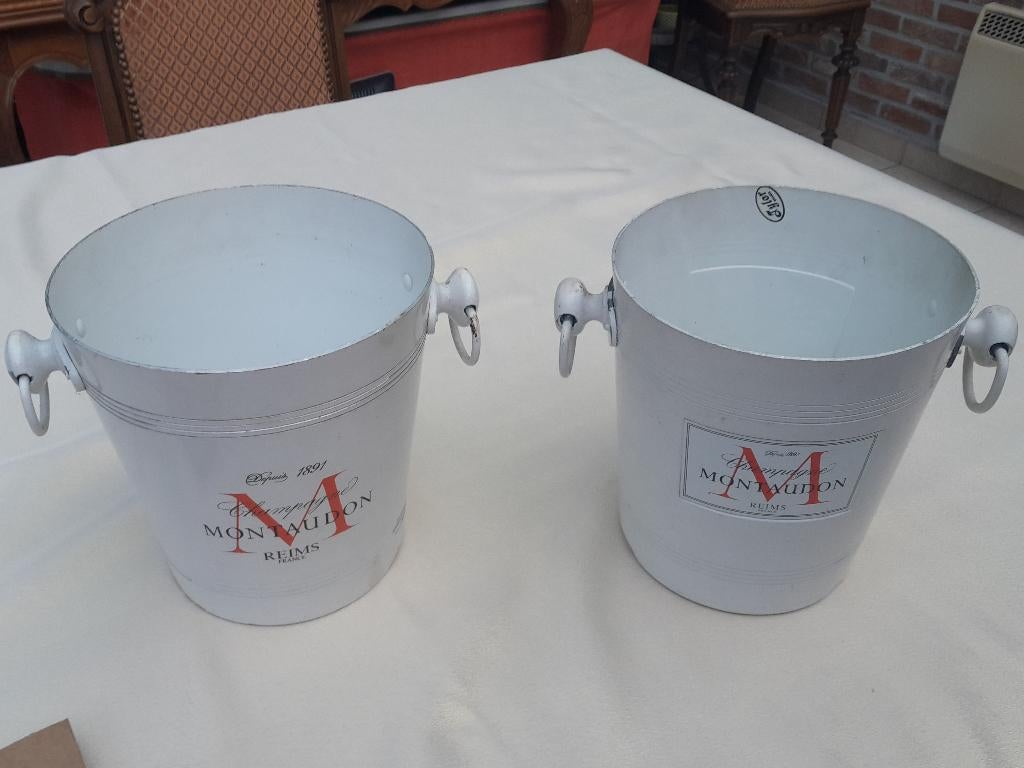 Seaux à champagne/refroidisseurs à vin, Collections, Vins, Utilisé, Champagne, Enlèvement ou Envoi