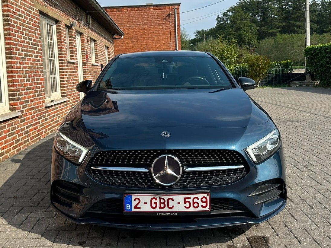 Mercedes-Benz A 180 Sedán AMG line, Auto's, 4 cilinders, Blauw, Berline, Particulier