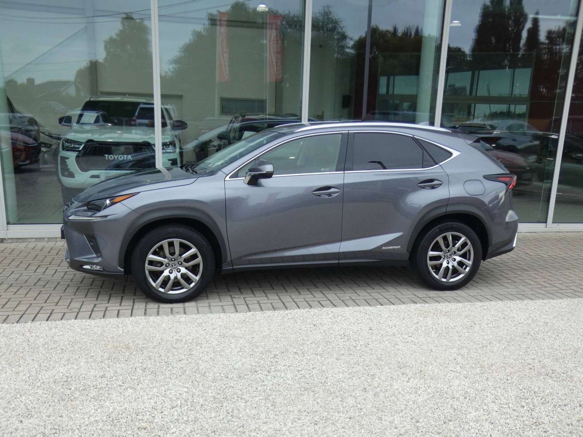 Lexus NX 300h Hybrid AWD Executive Line +LEDER +TREKHAAK +Ze, Autos, Cuir, Argent ou Gris, Entreprise, Noir