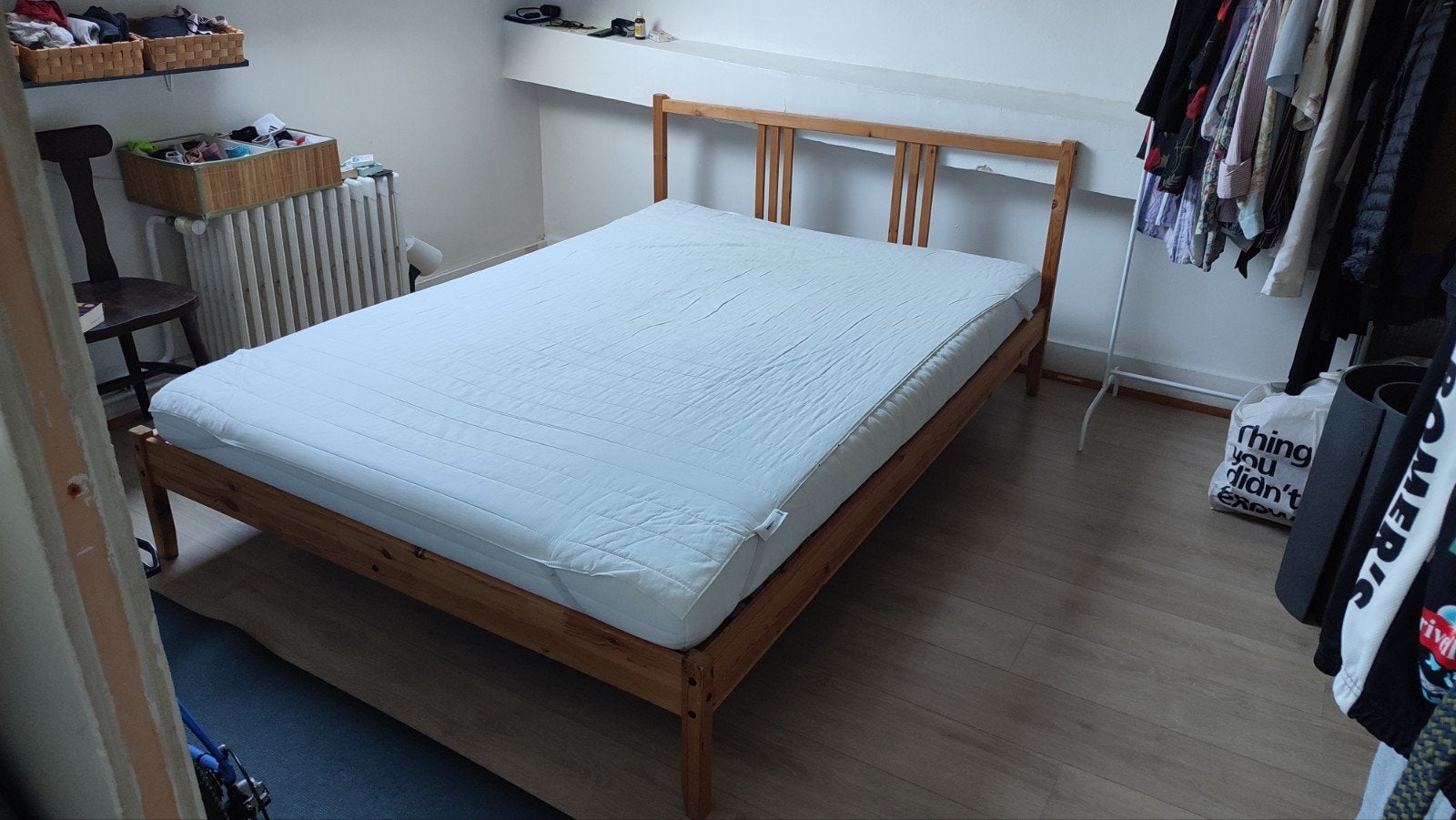 Lit Ikea bois 140x200 + sommier + matelas, Beige, Enlèvement, 200 cm, Bois