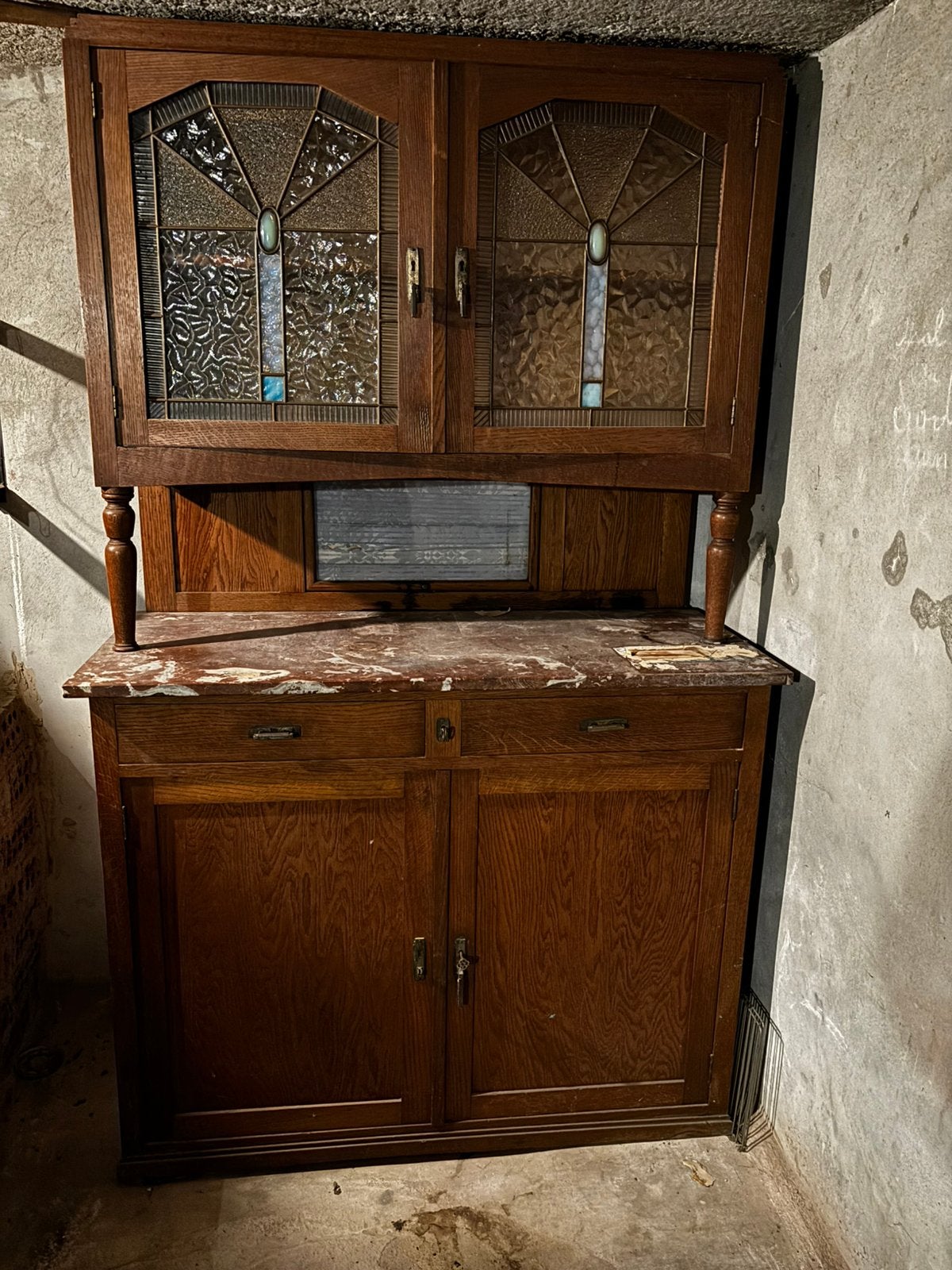 Vintage kast gratis op te halen Deerlijk, Ophalen