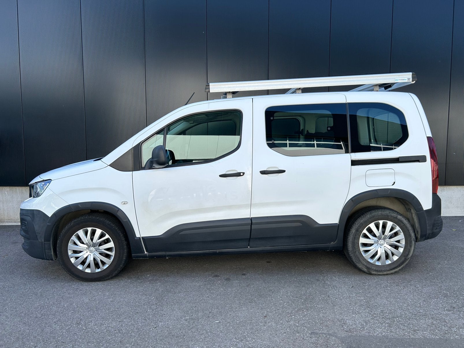 Peugeot Rifter 1.5 HDI / Car Play / 1ste Eigenaar, Auto's, Wit, Bedrijf, 5 deurs, Onderhoudsboekje