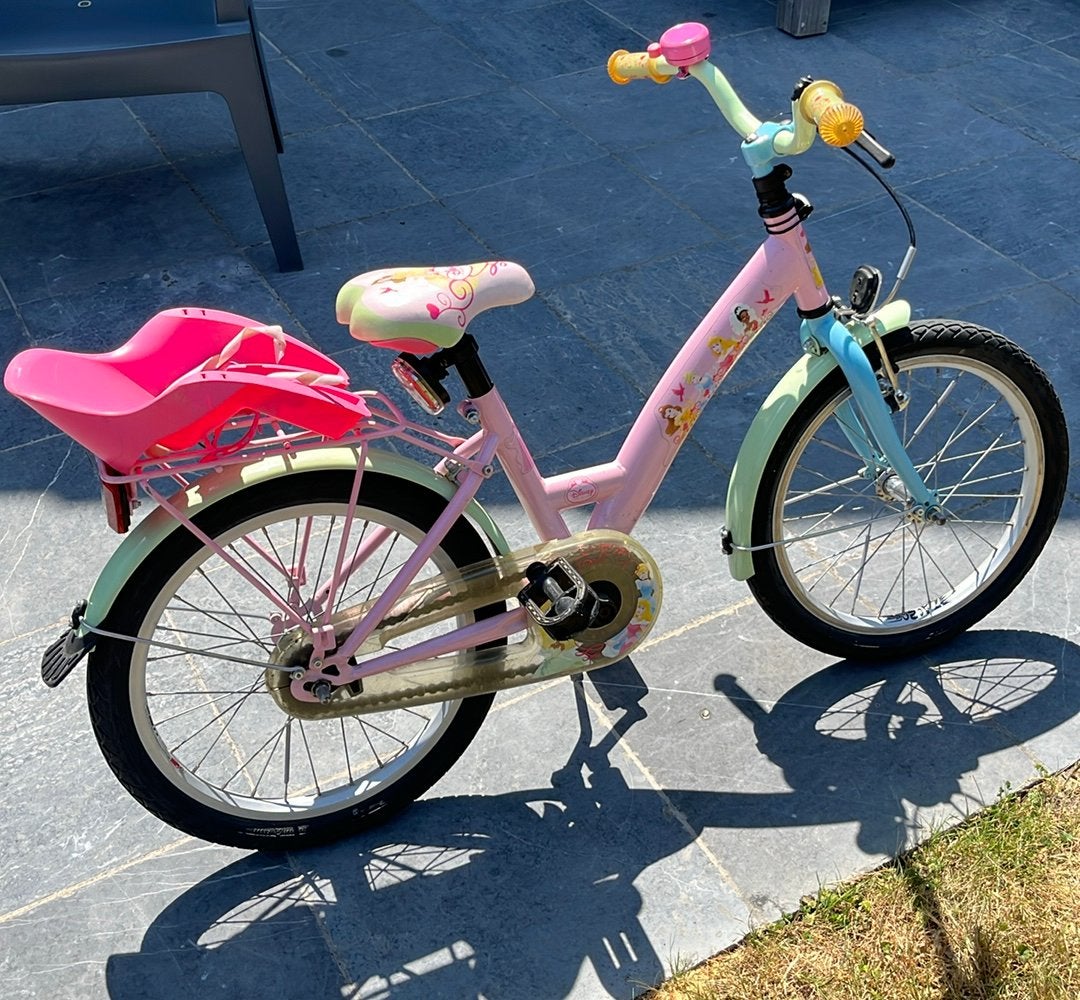 Vélo Frozen 18 pouces pour fille, Vélos & Vélomoteurs, Vélos | Filles, Comme neuf, 18 pouces, Frein à main, Frein à rétropédalage