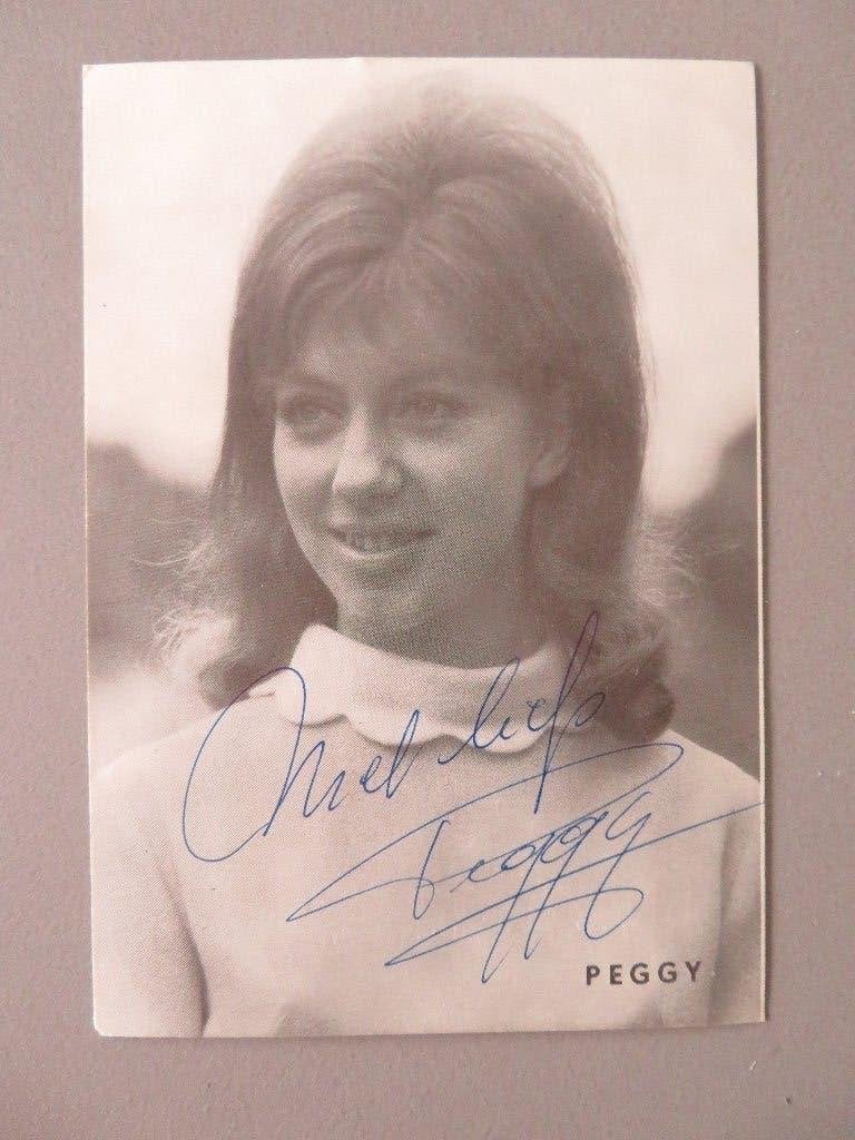 gesigneerde Basart fankaart zangeres Peggy engage. Koersel, Verzamelen, Ophalen of Verzenden, Zo goed als nieuw, Foto of Kaart