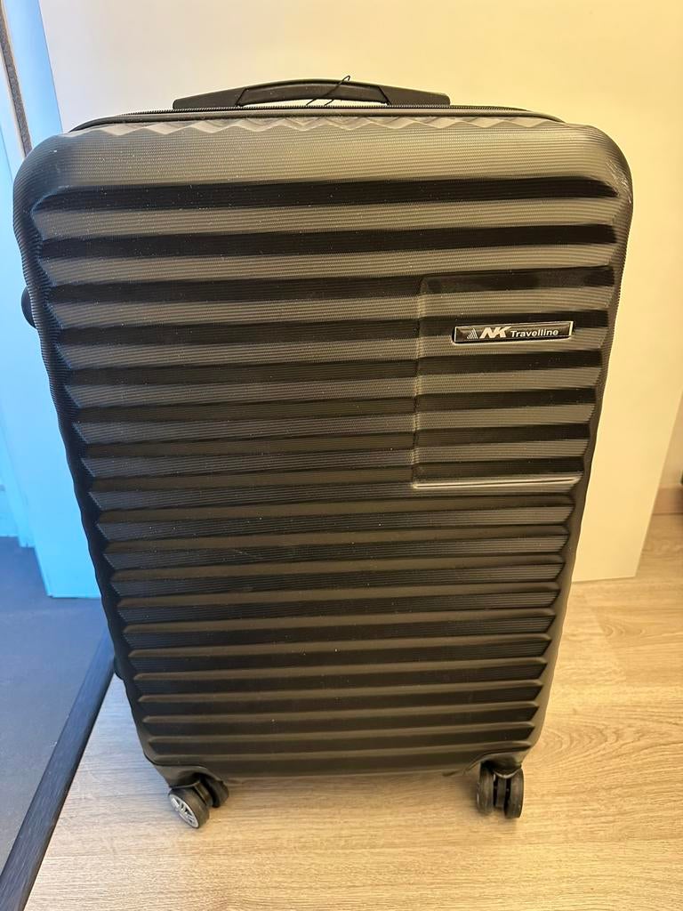 Valise noire, Enlèvement, Comme neuf