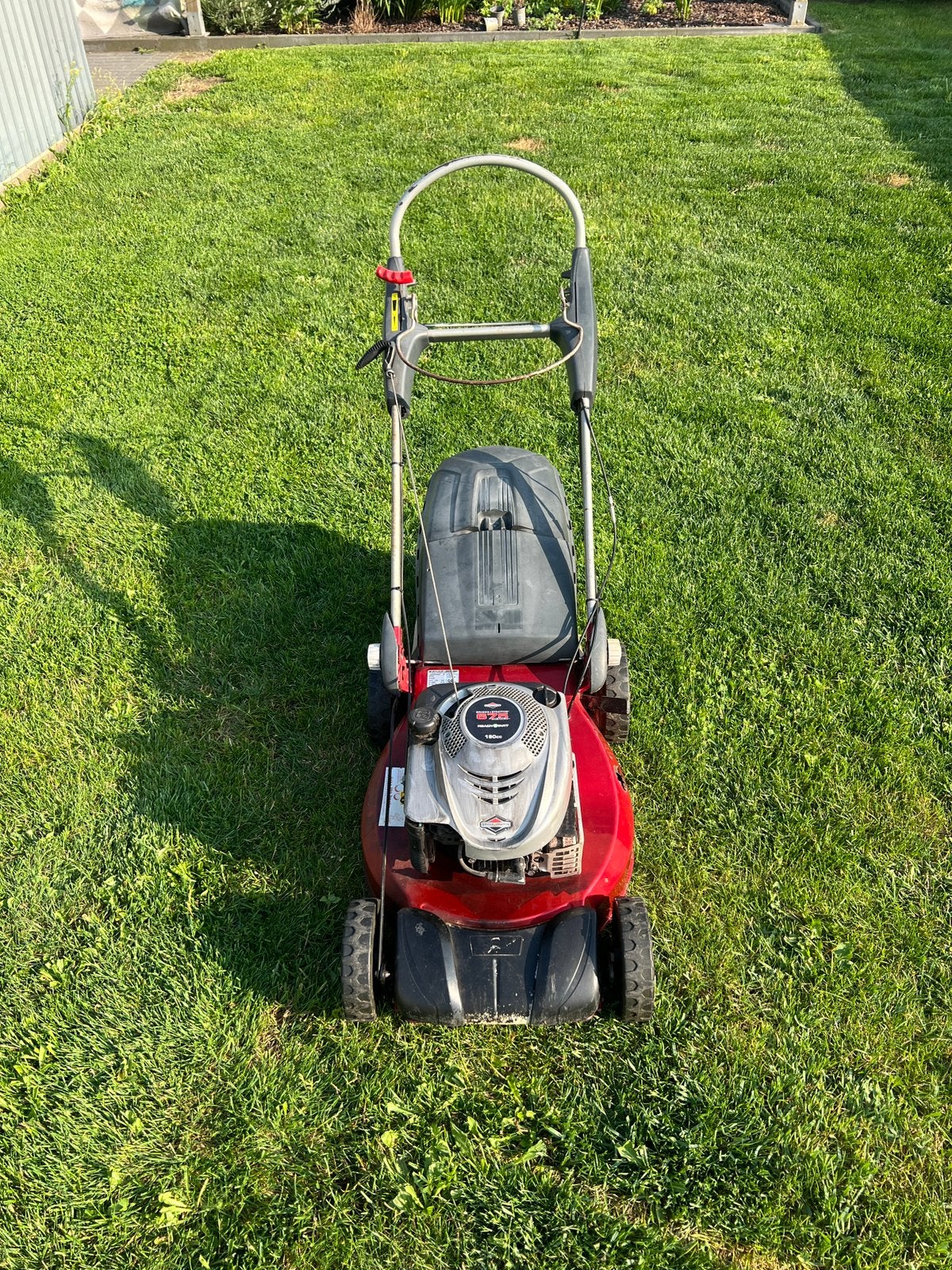 Briggs & Stratton 675 Series 190cc, Jardin & Terrasse, Tondeuse rotative, Tondeuses à gazon à essence, Utilisé, Bac de ramassage