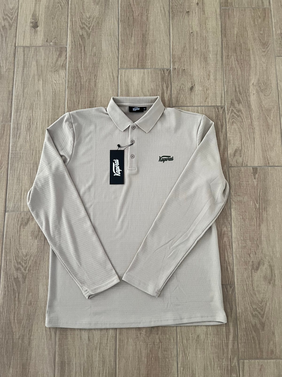 Kaporal beige poloshirt met textuur en lange mouwen XL, Kleding | Heren, Ophalen of Verzenden, Nieuw, Maat 56/58 (XL), Beige