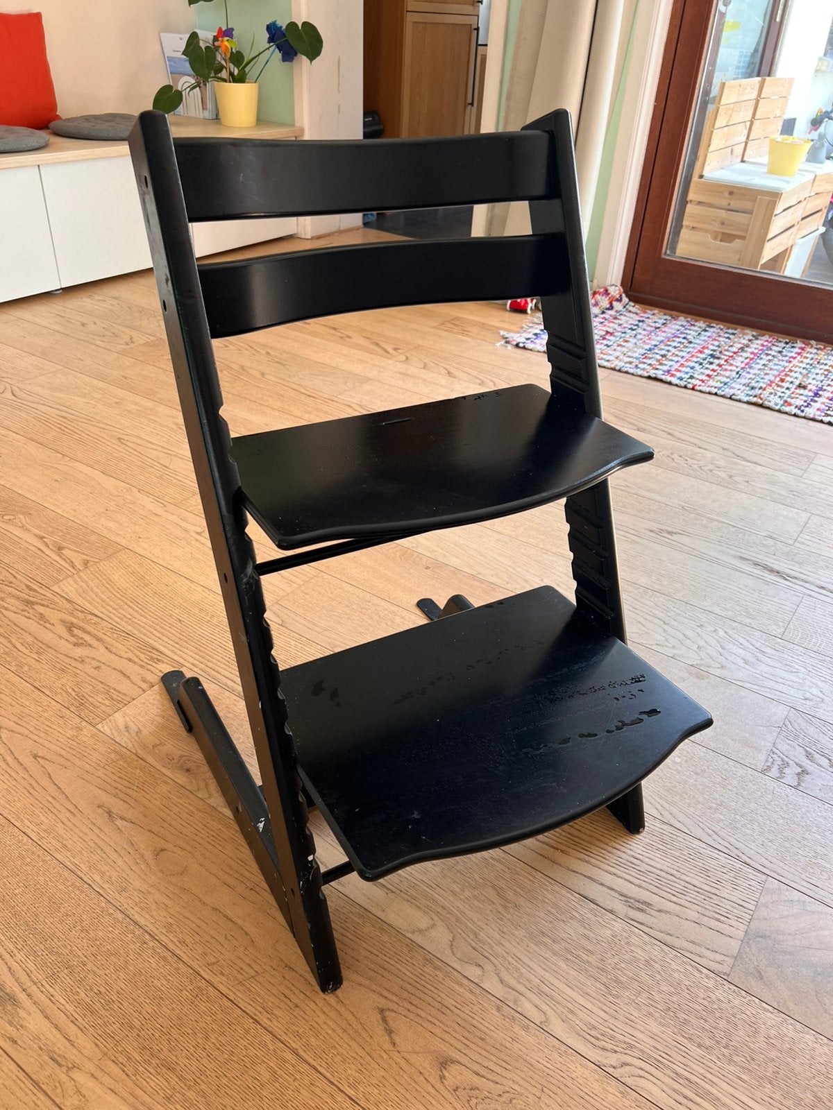 Chaise Stokke noire, Enfants & Bébés, Enlèvement, Utilisé
