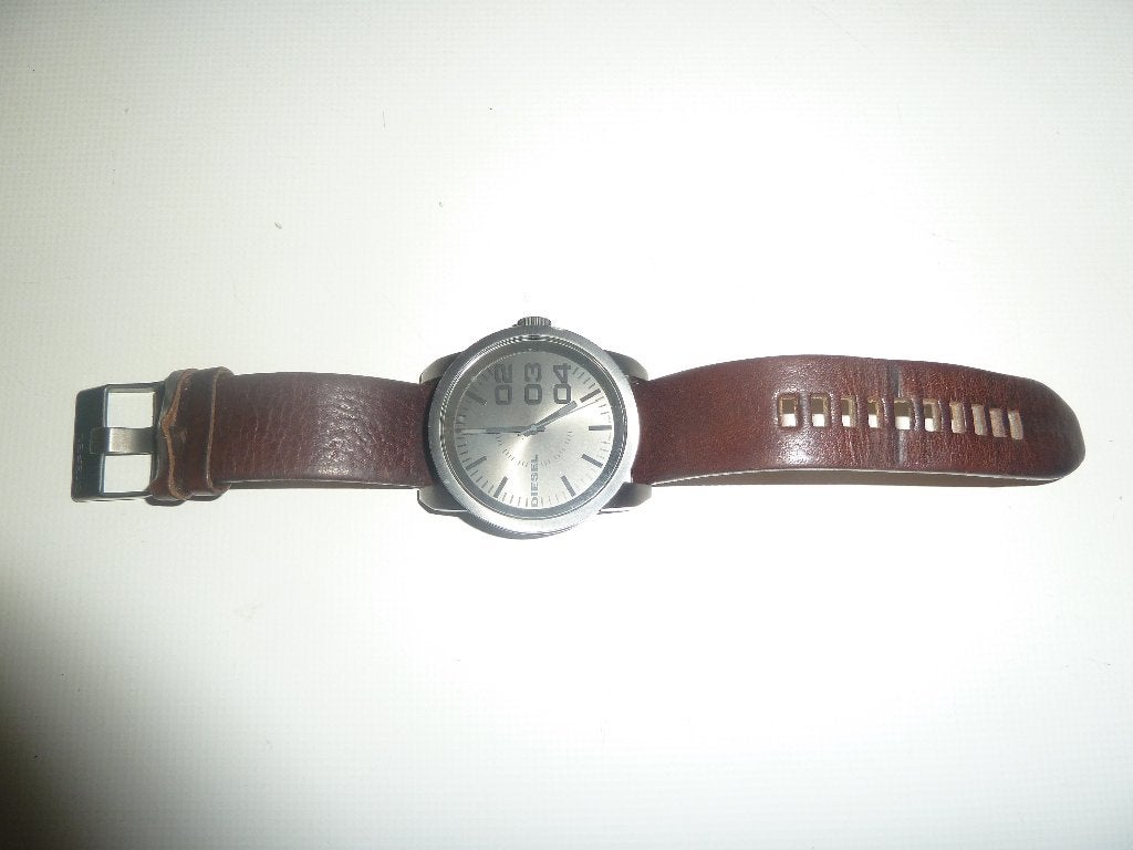 herenhorloge Diesel - goede staat, Ophalen of Verzenden, Zo goed als nieuw, Polshorloge, Leer