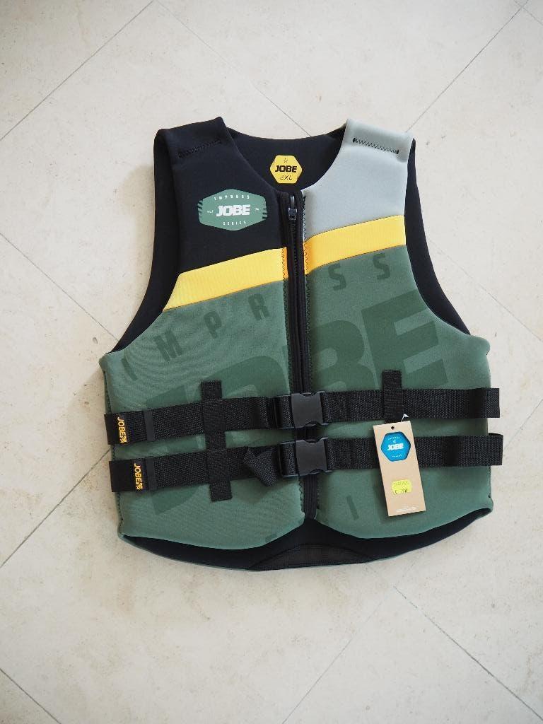 Gilet pour ski nautique JOBE 2XL, Sports nautiques & Bateaux, Vêtements nautiques, Neuf, Enlèvement ou Envoi, Jobe, Homme