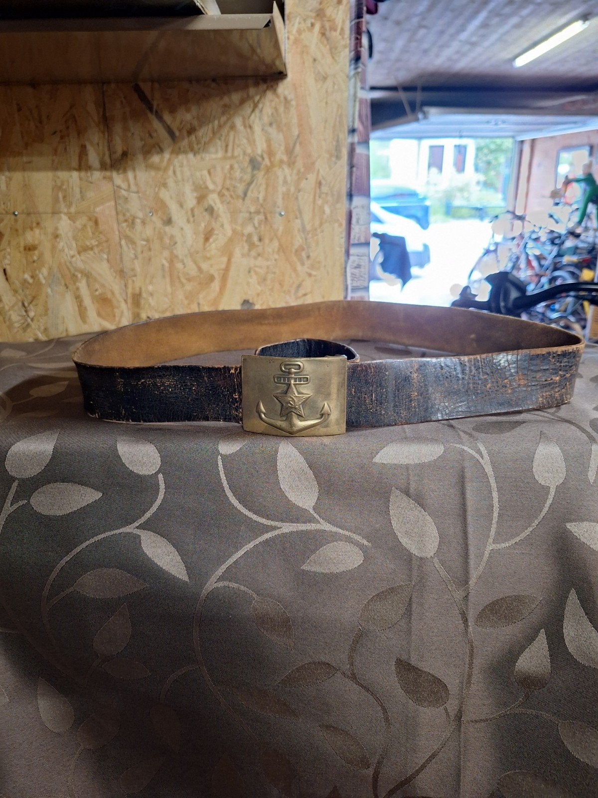 Originele leren riem russische leger, Ophalen