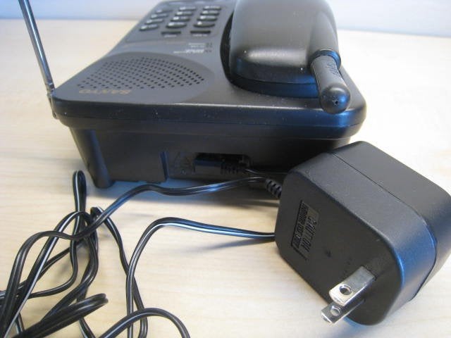 Téléphone sans fil Sanyo CLT-670, adaptateur 120 volts ! ! !, Enlèvement