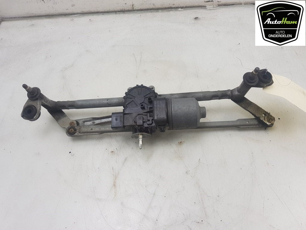 MOTEUR + TRINGLERIE ESSUIE GLACE AVANT Polo V (6R), Autos : Pièces & Accessoires, Robert Bosch AG, Volkswagen, Utilisé, Robert-Bosch-Allee 1
74232  Abstatt, DE