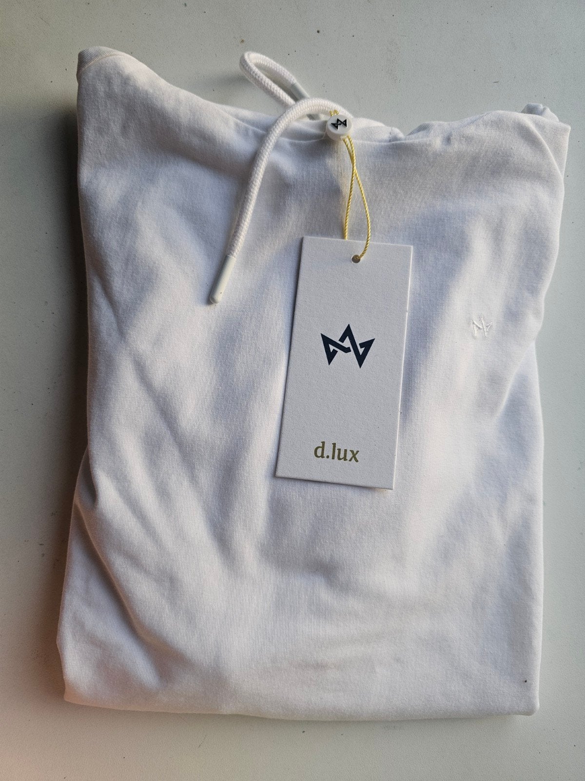 Neuf + étiquettes D-LUX T-shirt  de luxe à capuchon, Neuf, Garçon, Chemise ou À manches longues, D-Lux