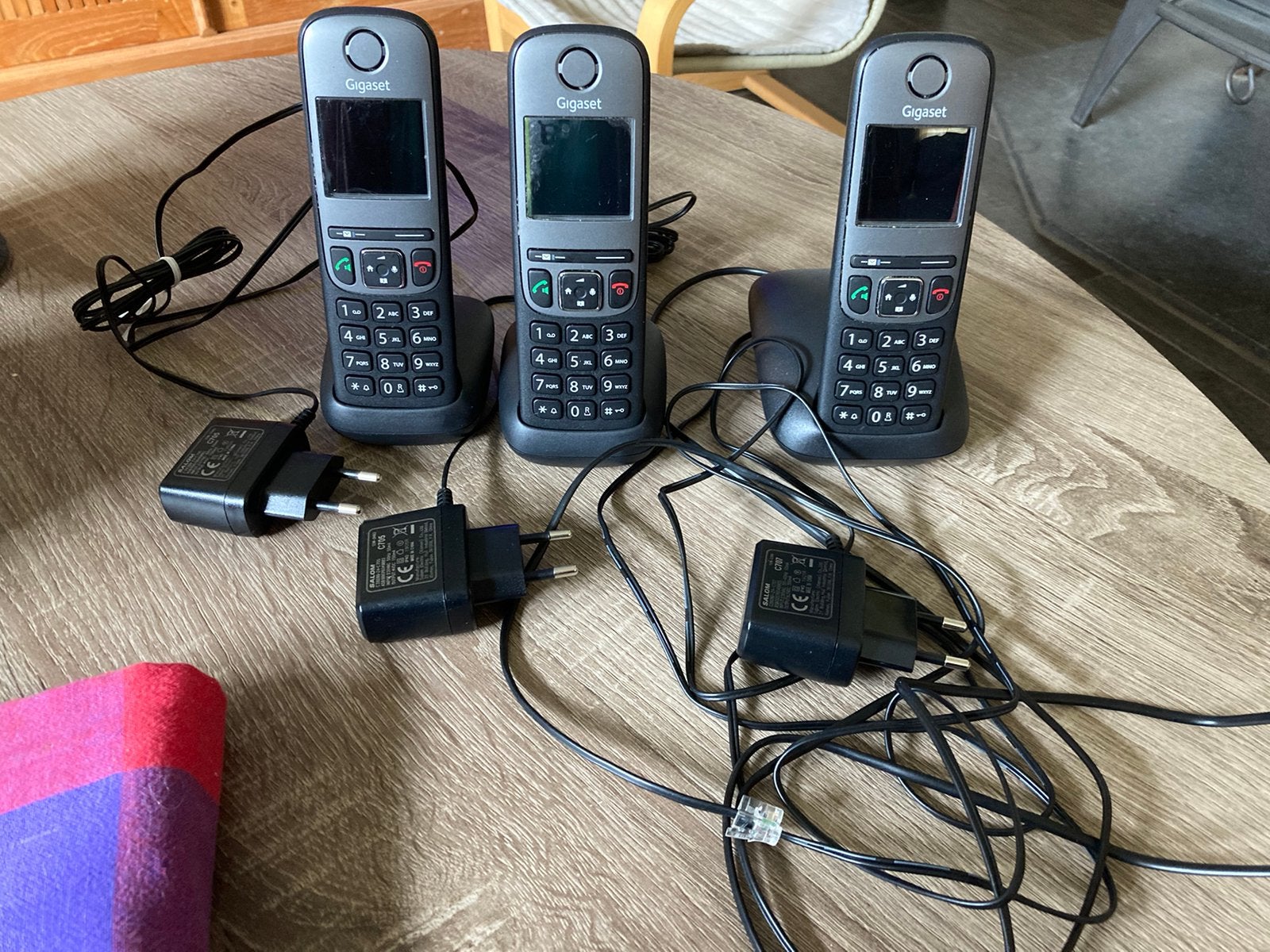 Trio Gigaset poir téléphone fixe, Télécoms, Enlèvement ou Envoi, Comme neuf