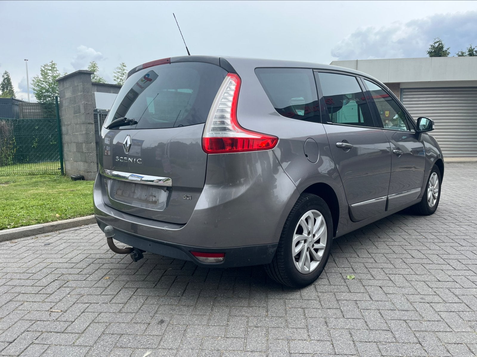 Renault Scenic 1.5Dci 2012/203000 km, Achat, Entreprise, https://public.car-pass.be/vhr/2c140497-af69-45f0-9887-31dab2a16849, Capteur de lumière