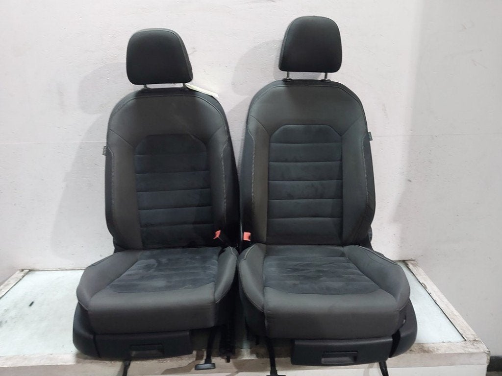 INTERIEUR Volkswagen Golf VII (AUA) (01-2012/03-2021), Gebruikt, Volkswagen, Volkswagen AG, Kundenbetreuung@volkswagen.de