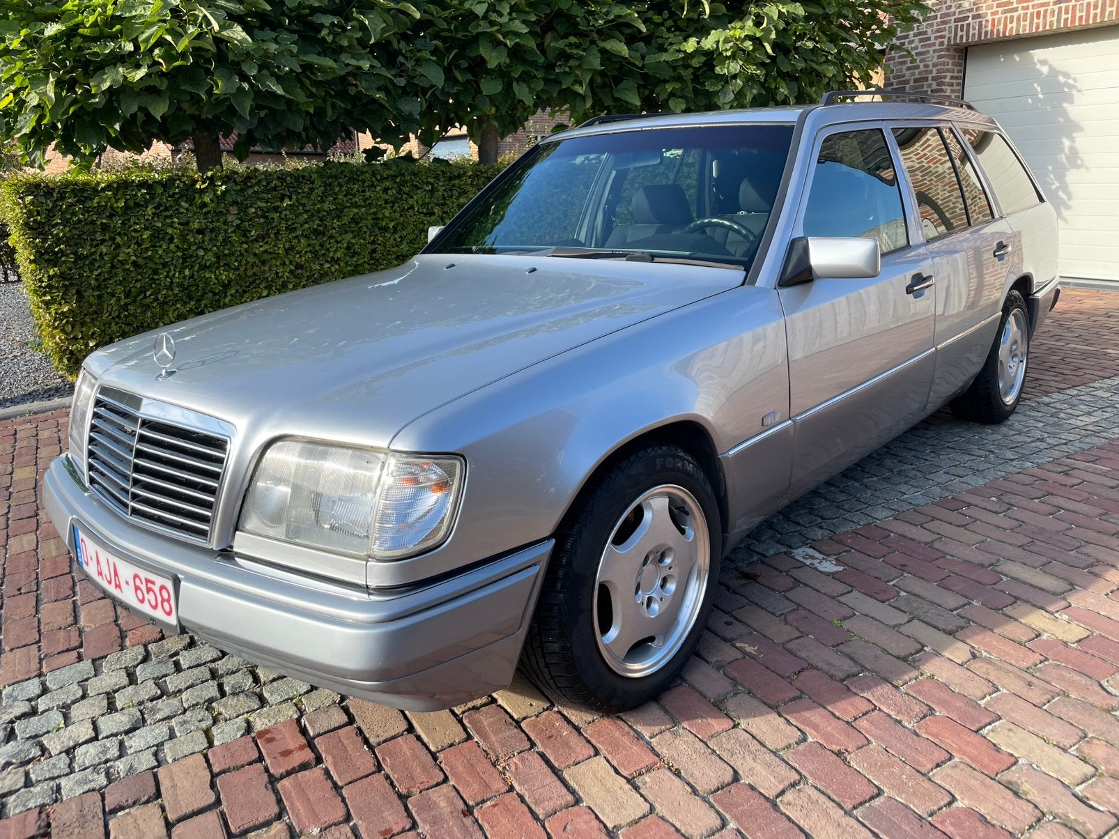 Mercedes W124 - S124 combi bj 07/94 2.2-16V 150pk, Autos, Argent ou Gris, Achat, Bluetooth, Boîte manuelle