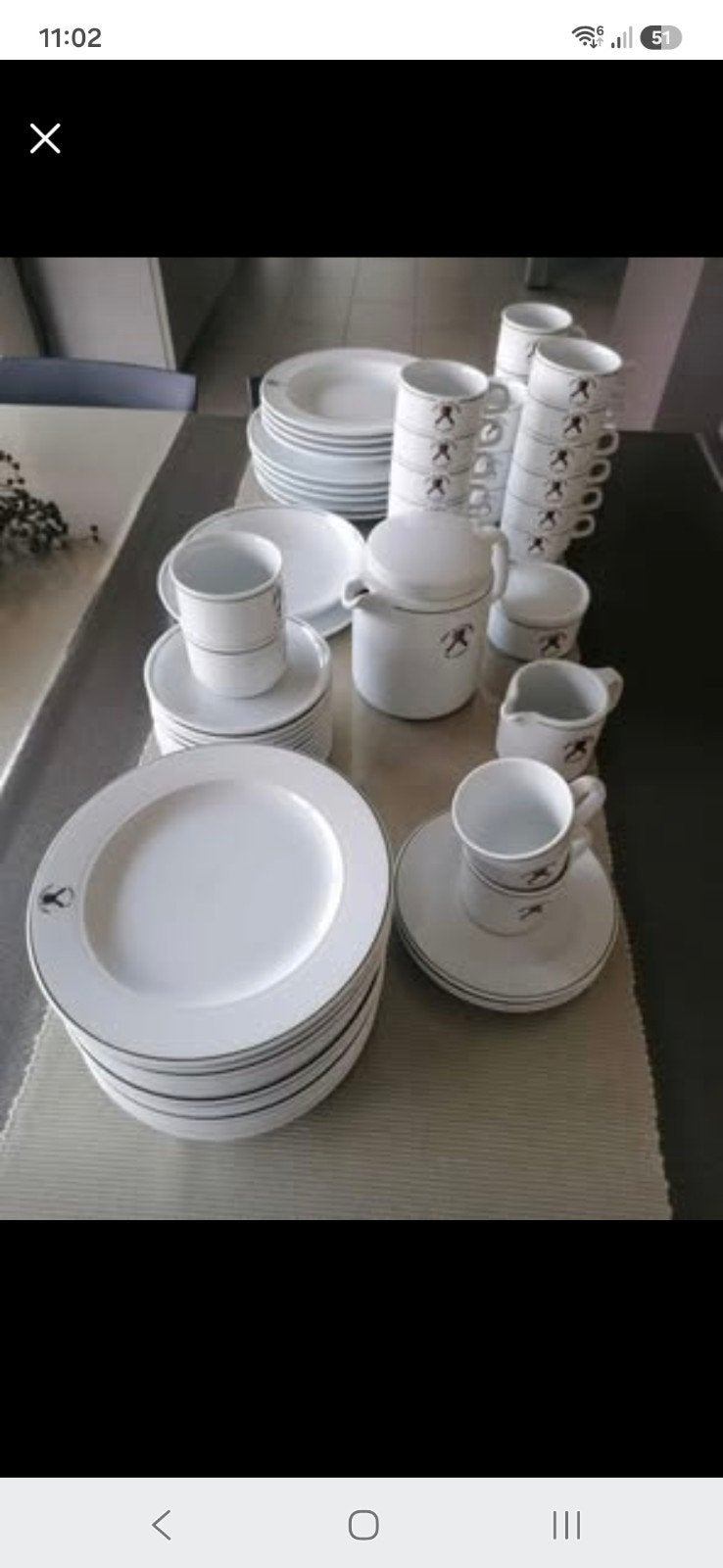 Prachtig servies 'verbond der schuttersgilden West-Vlaandere, Ophalen, Nieuw, Bord(en)