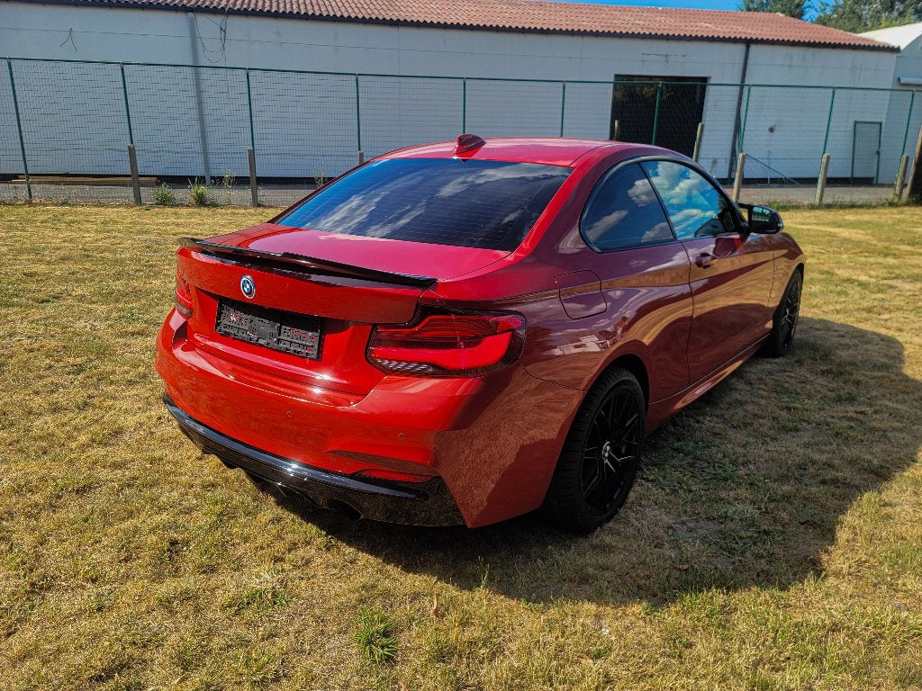 BMW 218ia F22 Coupé Sport. 129 000 km. Option complète, Rouge, Alcantara, Noir, 5 places