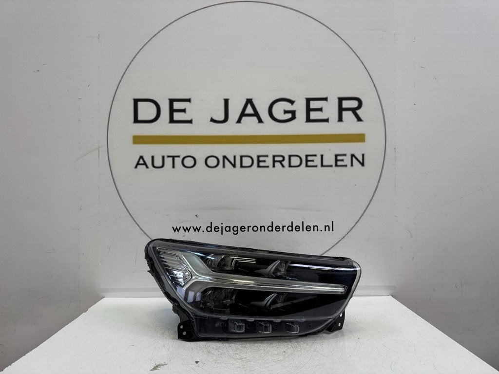 VOLVO XC40 XC 40 FULL LED KOPLAMP RECHTS COMPLEET 31655982, Gebruikt, Gunnar Engellaus vag 8
405 31  Gothenburg, SE, Info@volvocars.com