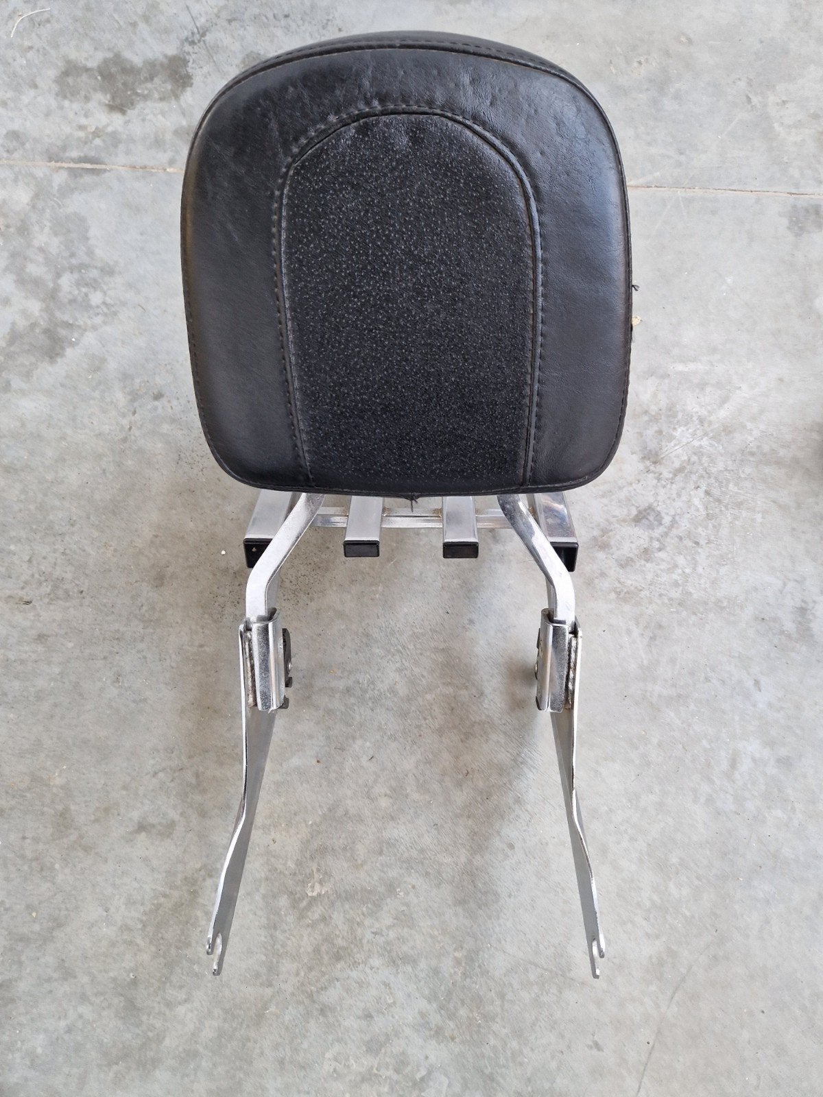 Sissybar + bagerek Harley-Davidson Dyna Softail Sportster, Ophalen of Verzenden, Gebruikt