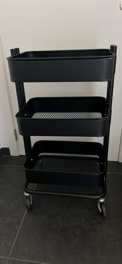 RÄSKOG roltafel zwart, Huis en Inrichting, Ophalen, Zo goed als nieuw