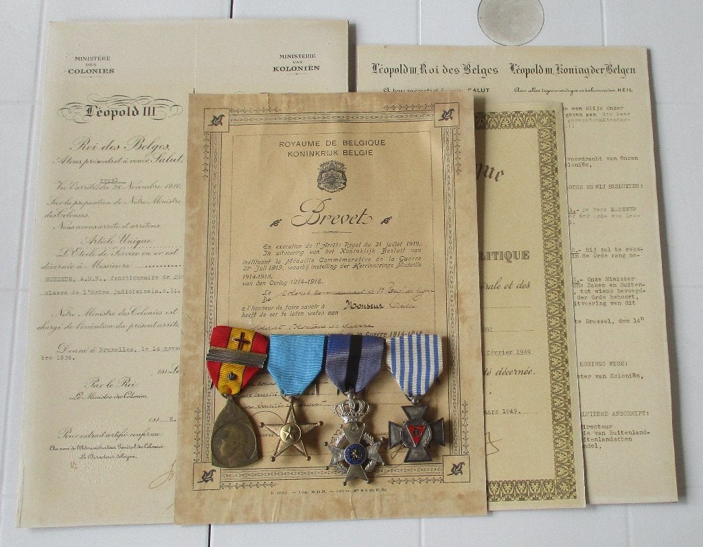 Prachtige set medailles en diploma's uit Congo, Ophalen of Verzenden, Landmacht, Lintje, Medaille of Wings