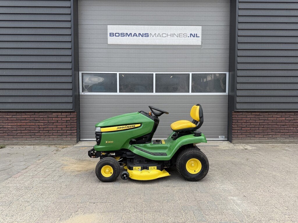 John Deere X300 Zitmaaier nieuw maaidek, Tuin en Terras, John Deere, JDFCustomerSupport@JohnDeere.com, John-Deere-Strasse 169190
Walldorf, DE
