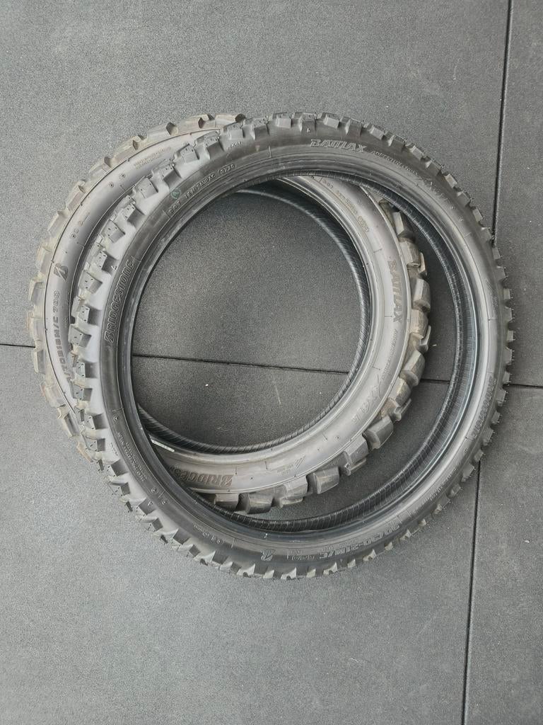 Bridgestone Battlax Adventurecross AX41, Motoren, Ophalen