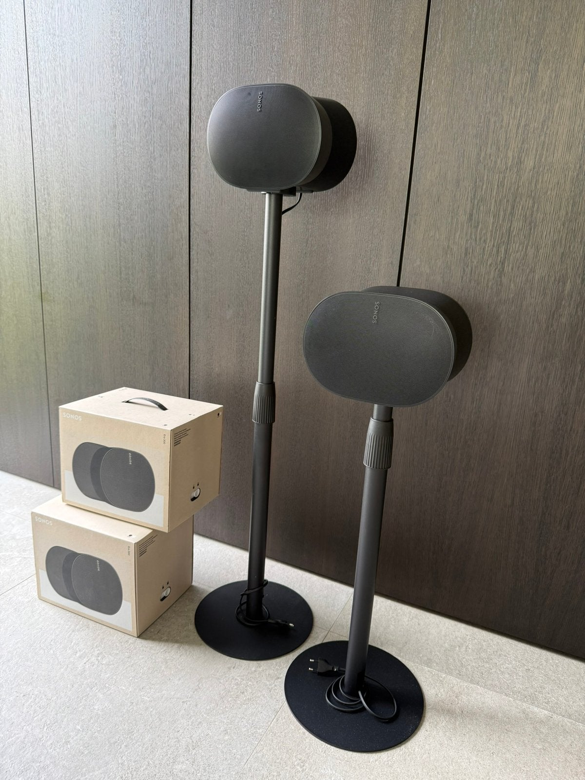 Ensemble de 2 Sonos Era 300 avec supports réglables, Sorento, Comme neuf, Enlèvement, Enceinte colonne
