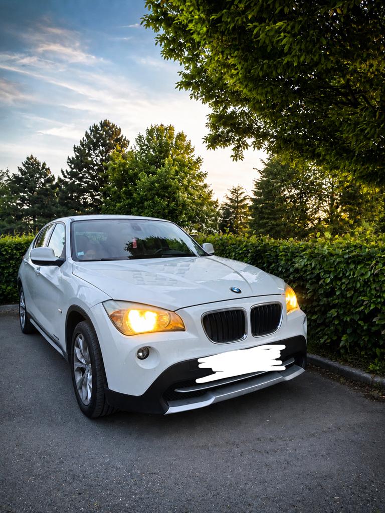Bmw x1, Auto's, X1, Start-stop-systeem, Zwart, Wit