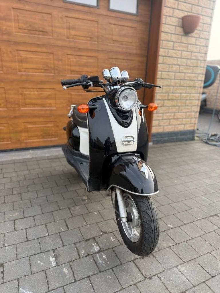 AGM Flash – A-klasse – 7500 km, Fietsen en Brommers, Ophalen, Zo goed als nieuw