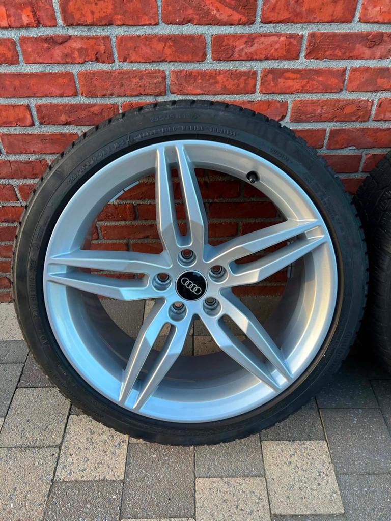 KIT HIVER AUDI A5 S-LINE 255/35/R19 CONTINENTAL, Autos : Pièces & Accessoires, Pneus & Jantes, Pneus et Jantes, Pneus hiver, 19 pouces